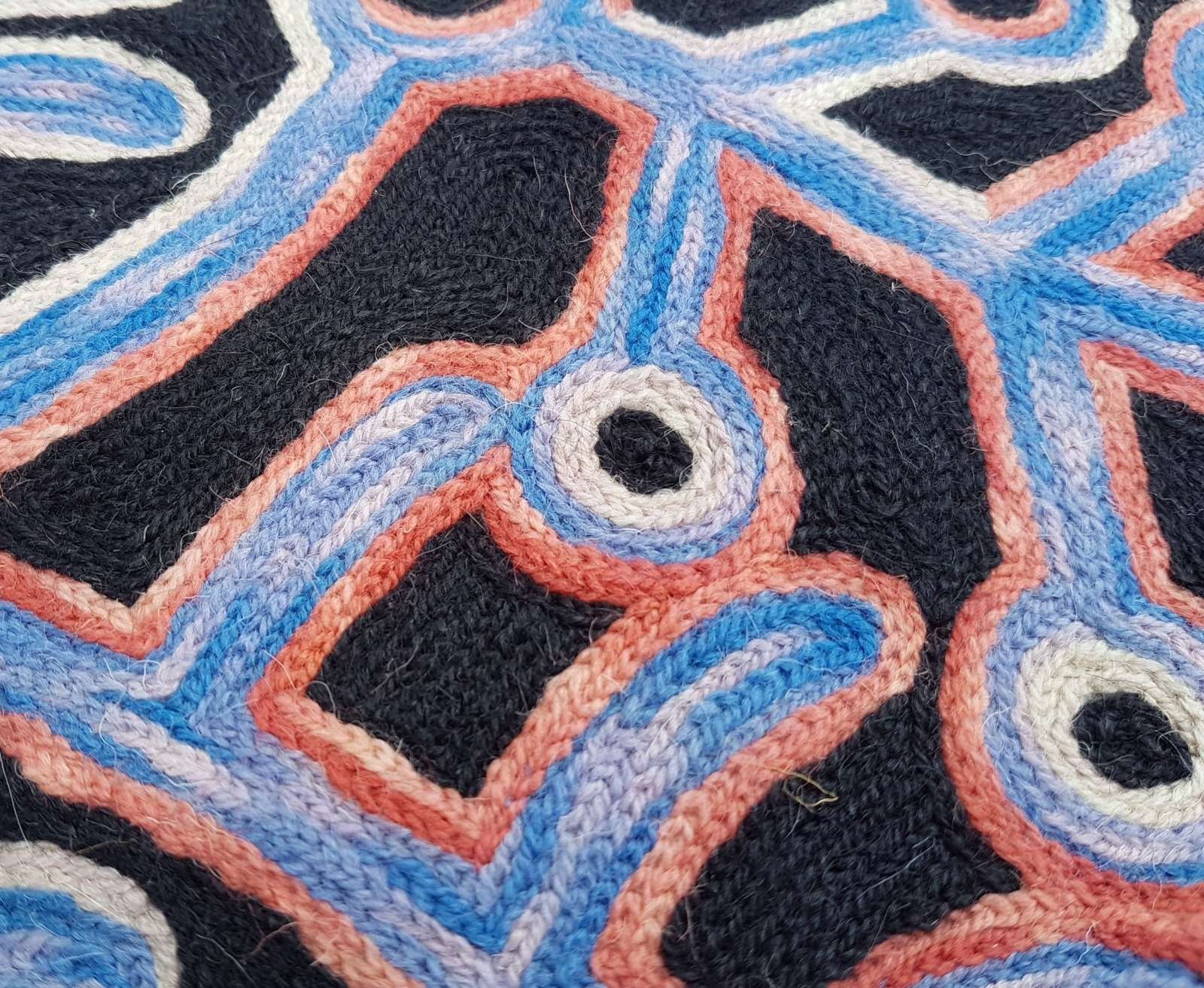 Theo Nangala Hudson - Pikilyi Jukurrpa - Kilim (M) - Image 6