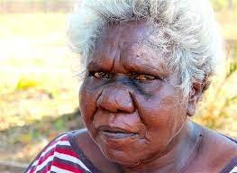 Cushion - Josette Papajua - Jilamara - Image 3