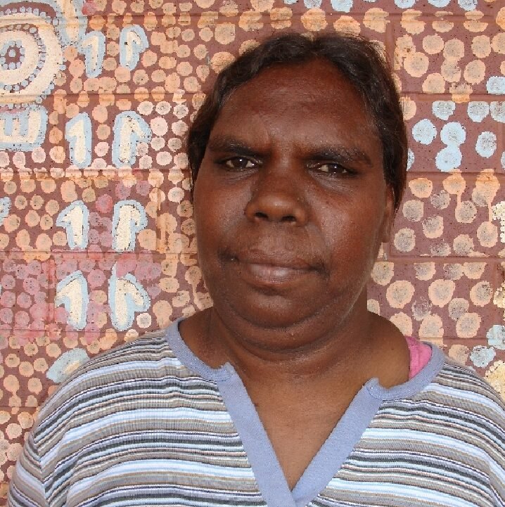 Valda Granites portrait Warlukurlangu Artists