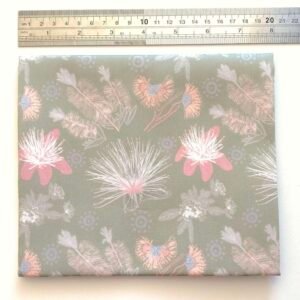 Fat Quarter - Mim Cole - Bush Flowers g