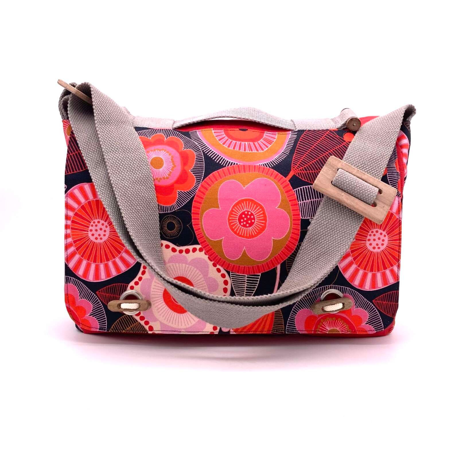 Jules - JP - Floral - Image 4