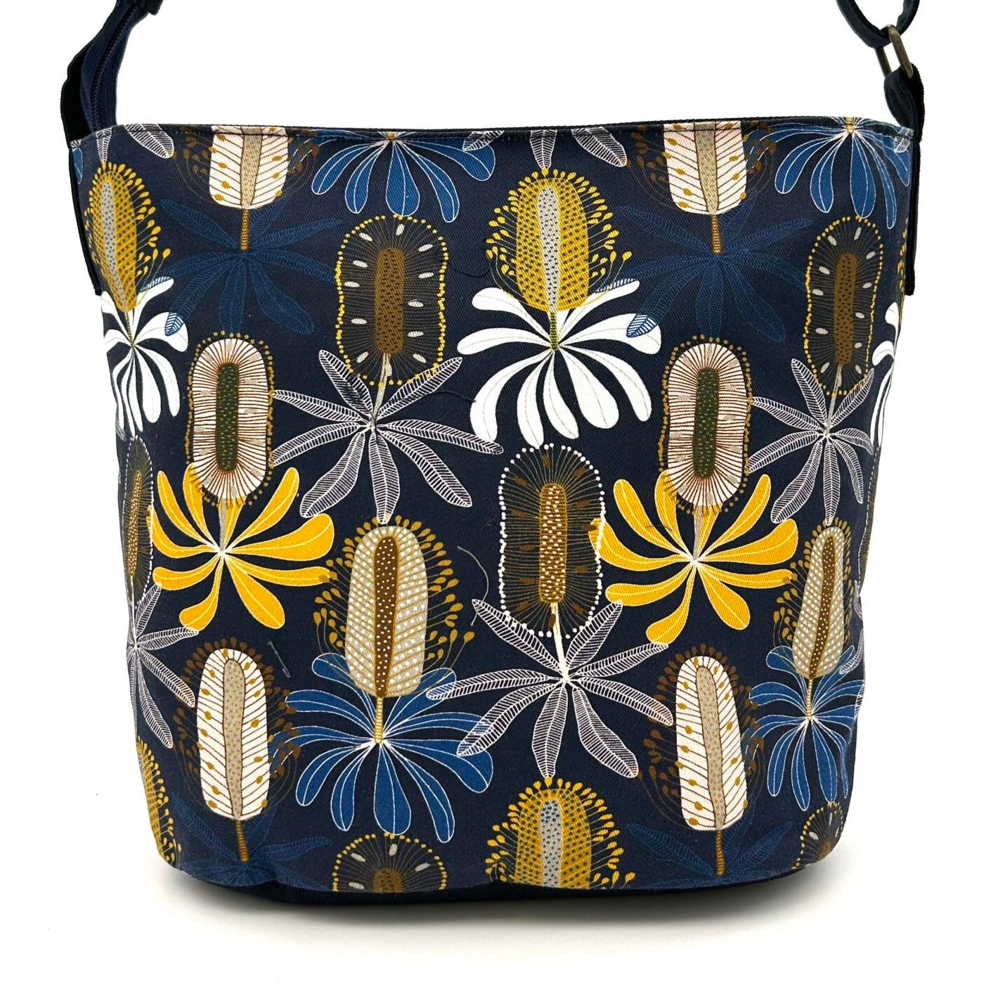 Nancy Bag - JP - Banksia Flowers
