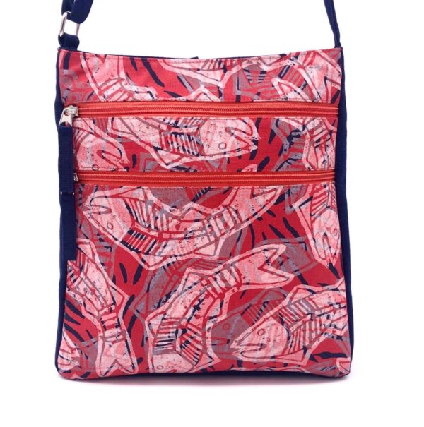 Delia bag, fabric is Catfish design by Nagula Jarndu made by flying Fox Fabrics